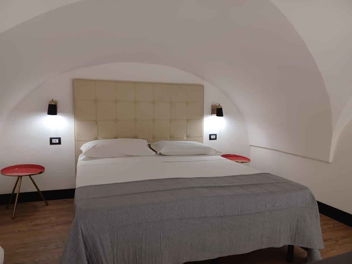 All'1 Di Rajno' Relaxing Aparthotel レッチェ エクステリア 写真